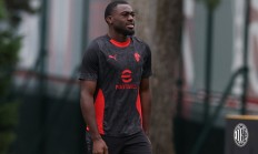 星空体育官网登录网址-AC米兰备战新赛季：教练组重组，培养青训力量的简单介绍