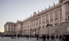 星空体育活动-红白大战再掀狂潮：巴塞罗那VS皇家马德里