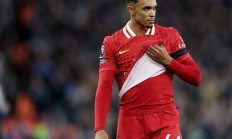 星空体育app下载地址-包含利物浦教练命运起伏，深陷困境的词条