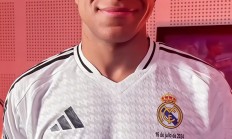 星空体育馆-姆巴佩正式宣布加盟皇马，成为皇马新一代球星！