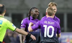 星空体育课程-佛罗伦萨与桑普多利亚展开激烈角逐的简单介绍