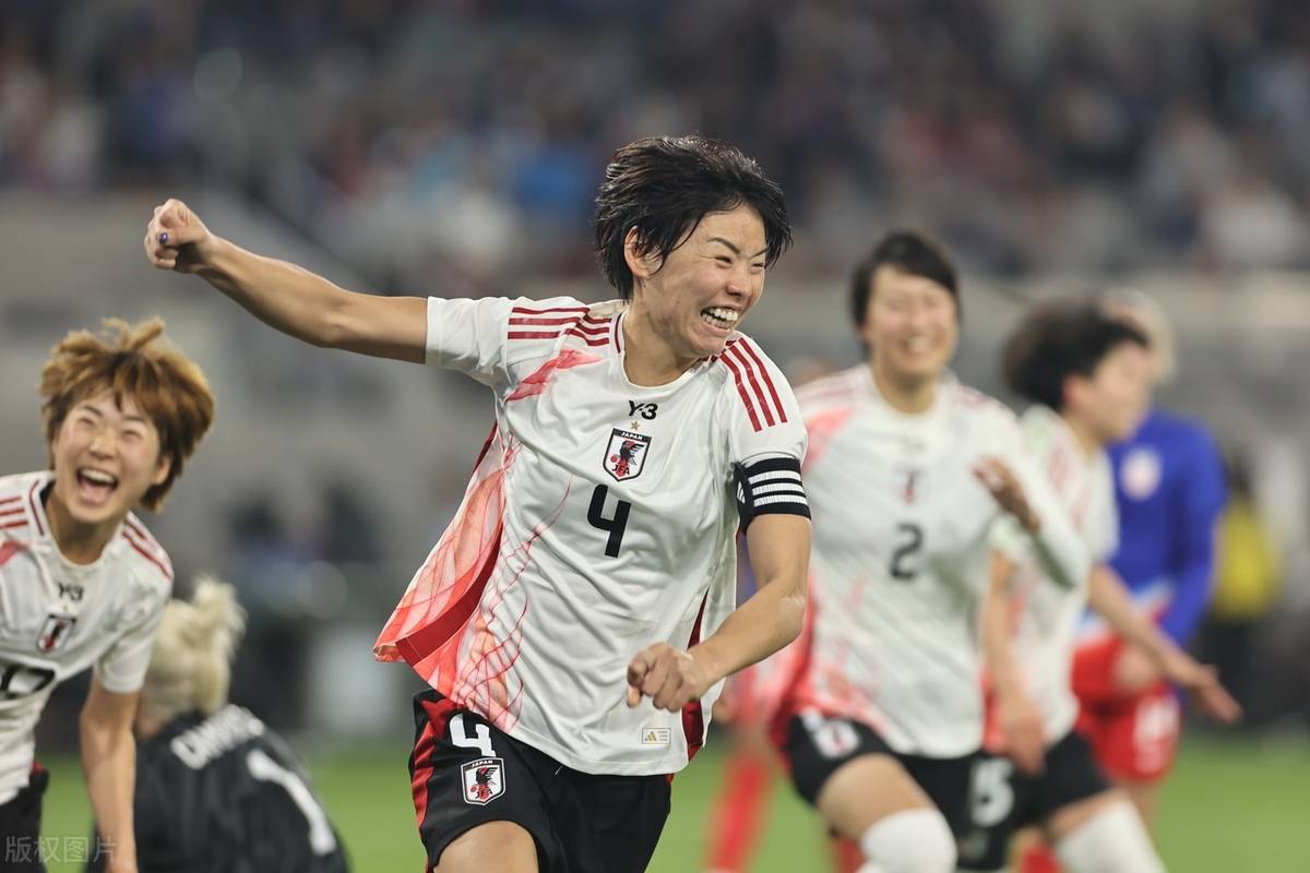 瑞士女足横扫日本队，获得国际比赛冠军