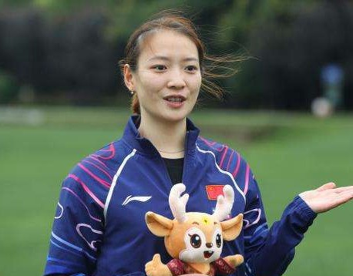 运动员的冷静应对赢得了大家的赞扬