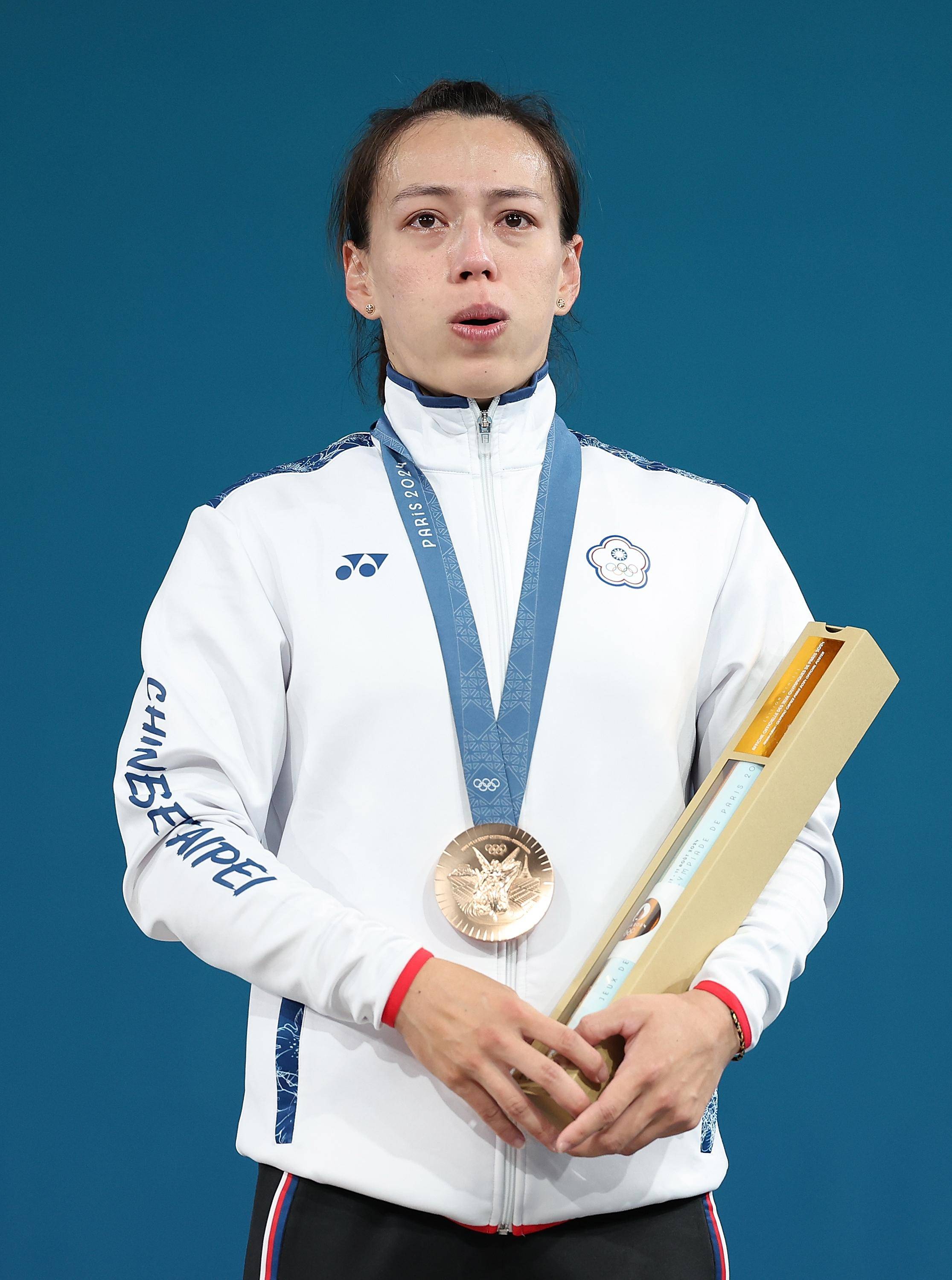 荷兰女子帆船运动员表现出色，摘取金牌