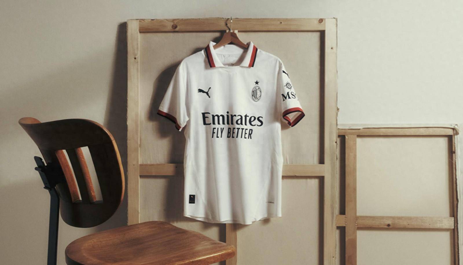 关于AC米兰新赛季防守型后卫表现抢眼,球迷呼吁续约奠定未来基石的信息 关于AC米兰新赛季防守型后卫表现抢眼,球迷呼吁续约奠定未来基石的信息