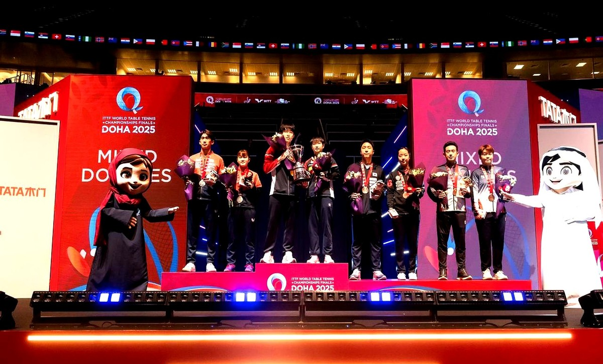 卡塔尔选手夺得铜牌,登顶颁奖台 卡塔尔选手夺得铜牌,登顶颁奖台