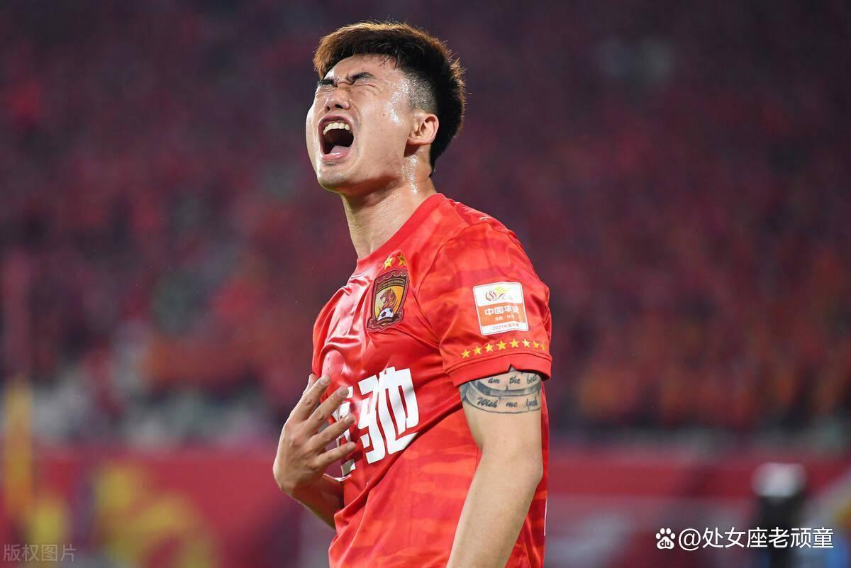 广州恒大连胜凶猛，冲击中超冠军榜首的简单介绍