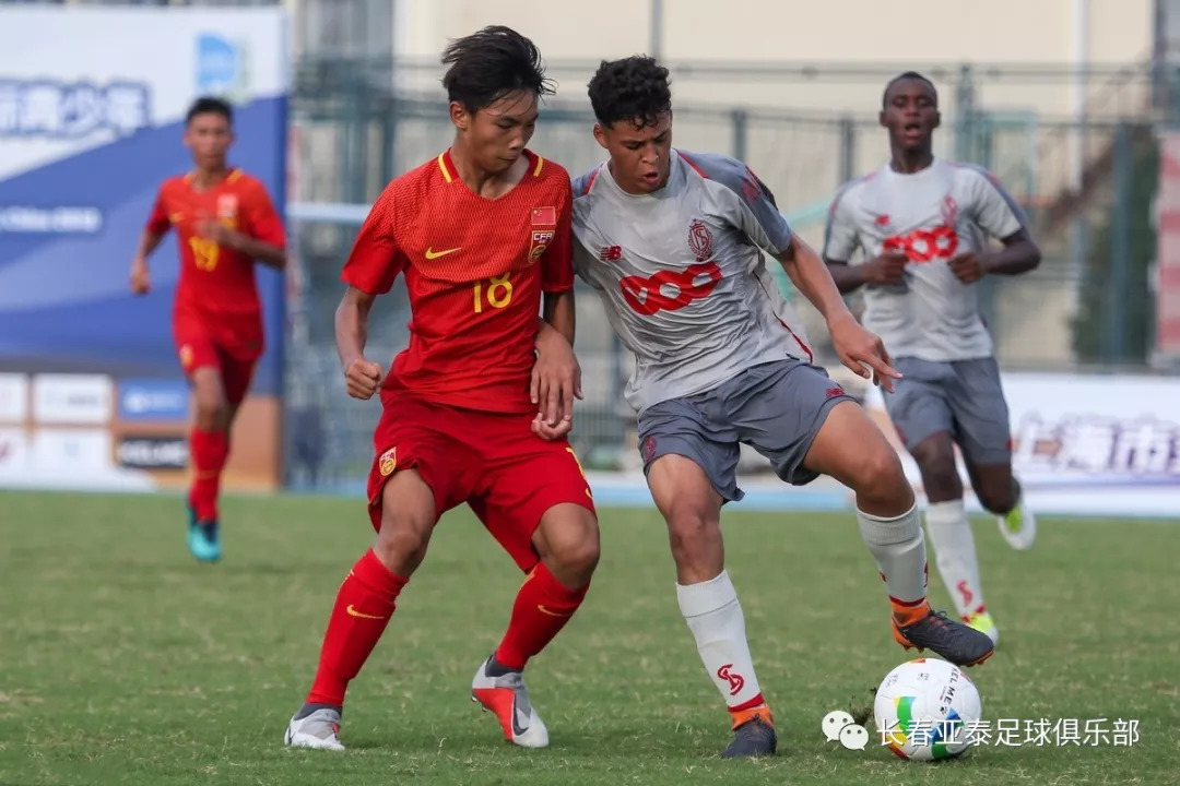 关于不容易！选手战胜强敌终获首胜的信息