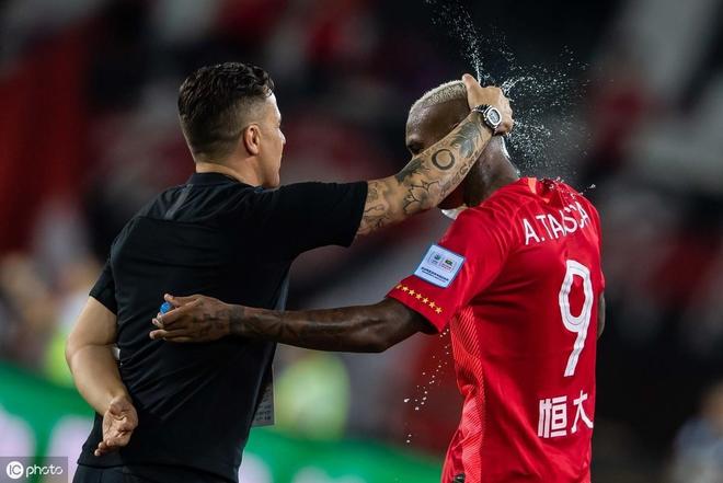 关于双方实力悬殊,上演精彩对决的信息 关于双方实力悬殊,上演精彩对决的信息