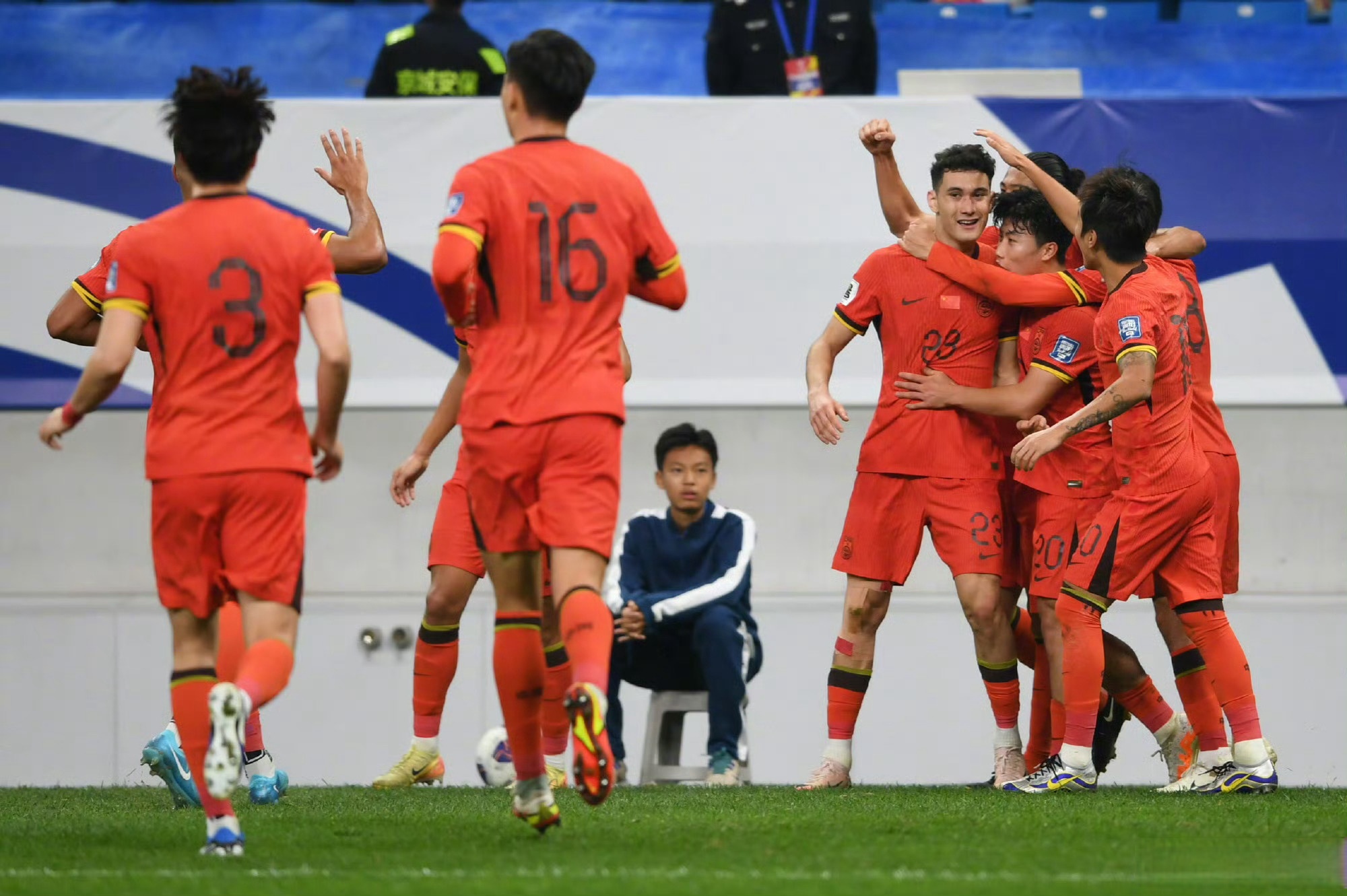 印度尼西亚队精神抖擞,锐不可挡的简单介绍 印度尼西亚队精神抖擞,锐不可挡的简单介绍