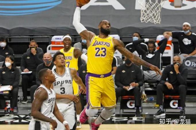 湖人再胜马刺,詹姆斯得分统治比赛 湖人再胜马刺,詹姆斯得分统治比赛