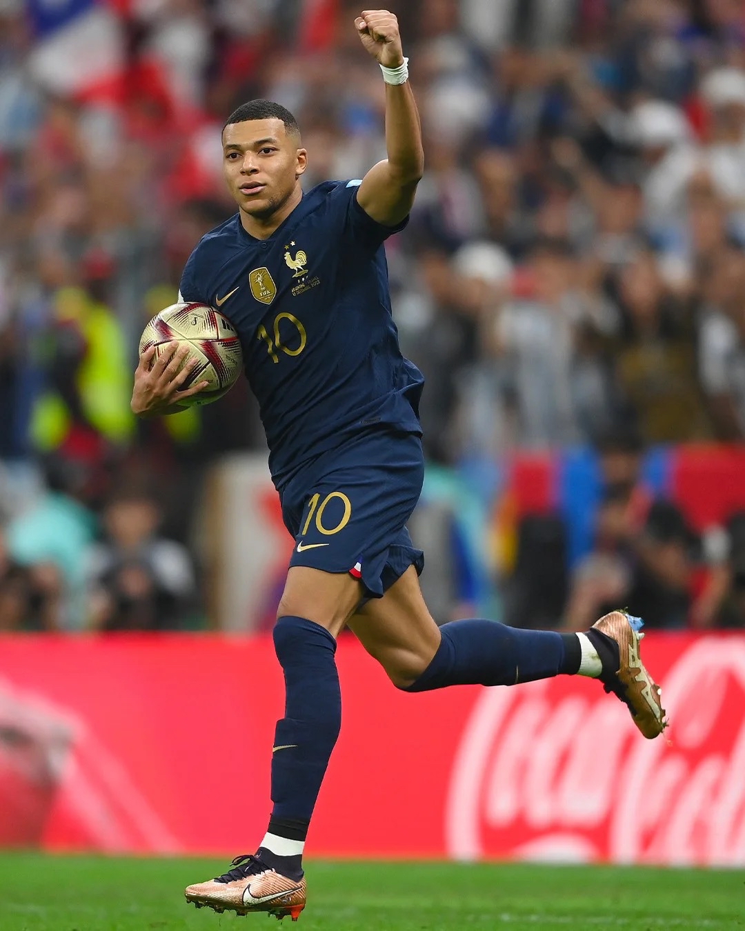 感受欧洲国家足球风采，球员们的拼搏精神值得点赞的简单介绍