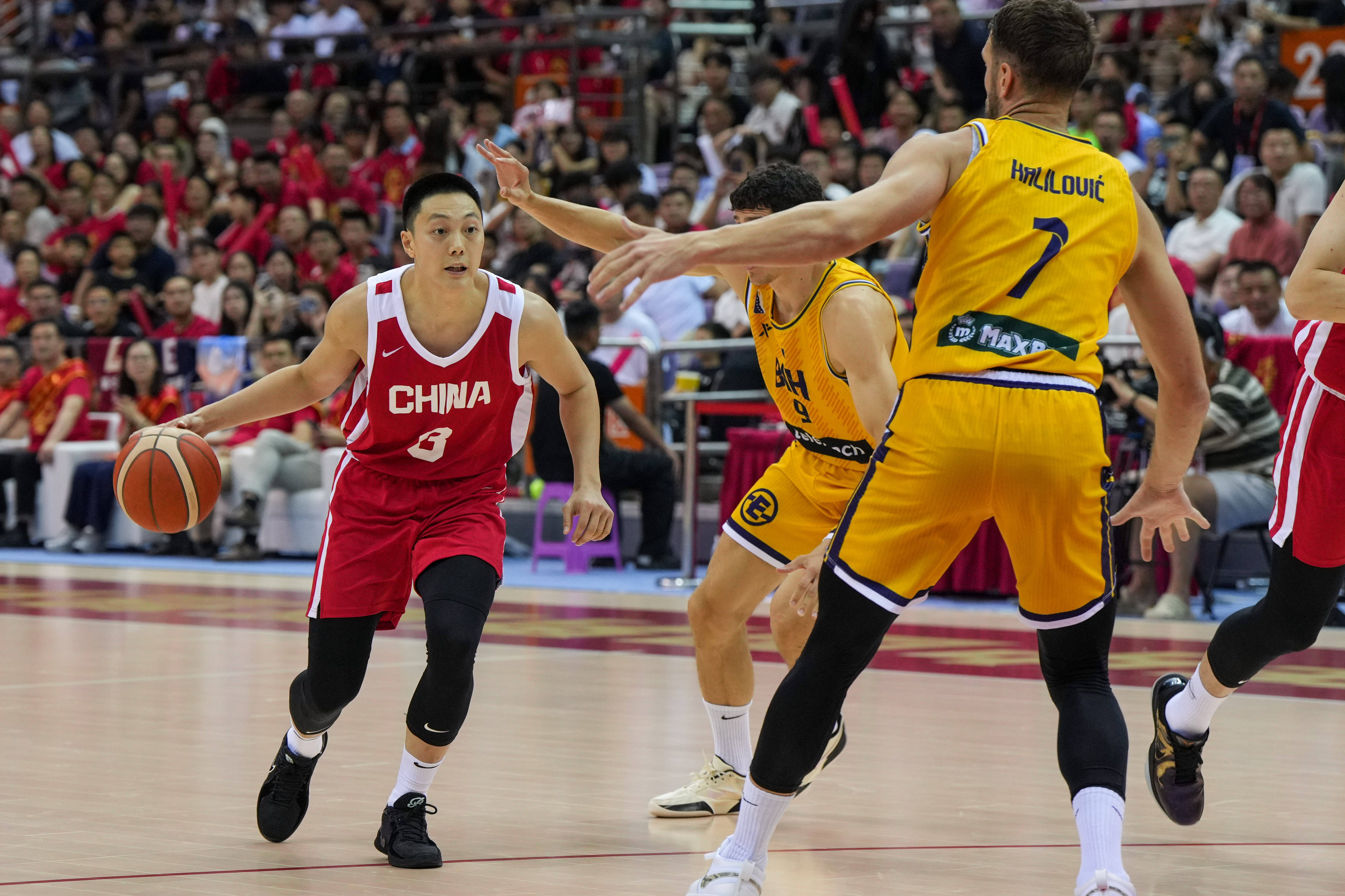 CBA篮球联赛备战冲刺，赛场热度攀升的简单介绍